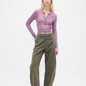 GAP mid-rise Barrel Pants